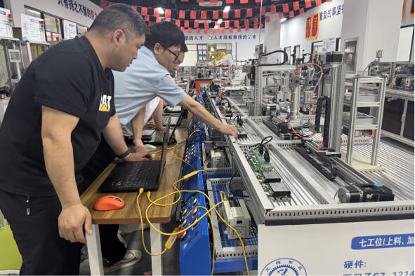 龙埔学院——什么是PLC?